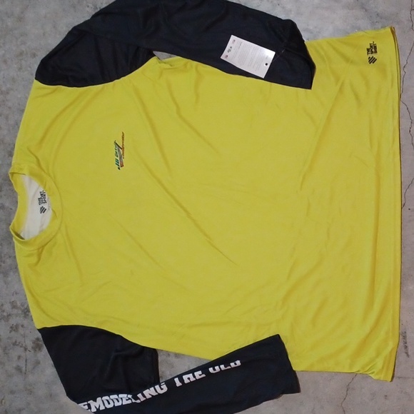 the sport shirt Other - New The Sport Shirt drifit top